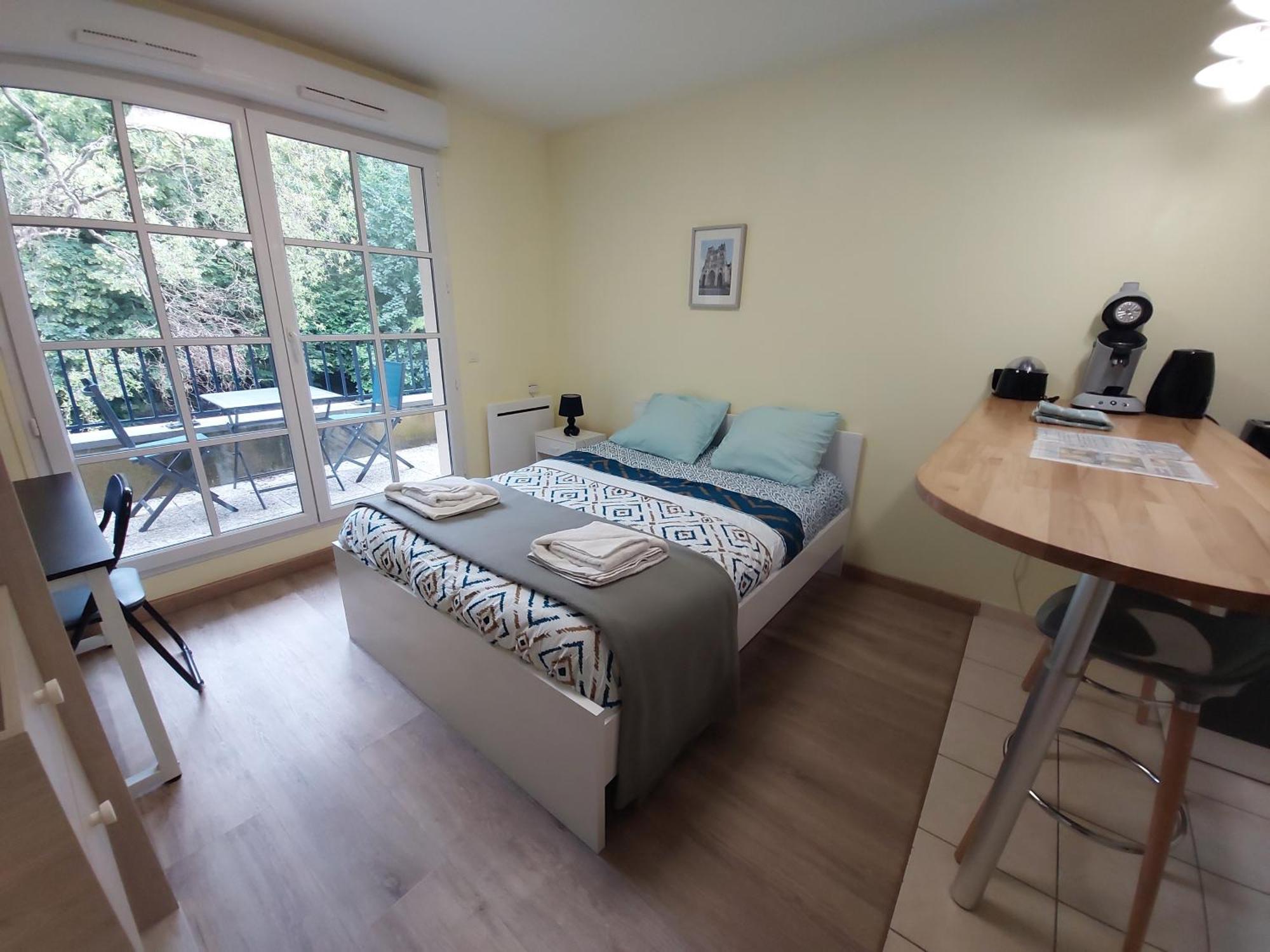 Bonvallet - Studio Paisible Et Chaleureux Avec Balcon アミアン エクステリア 写真